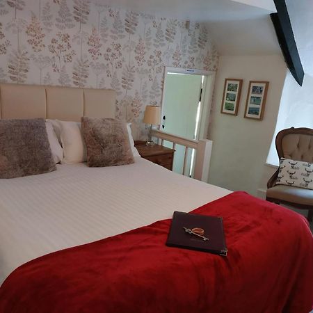 Tudor Cottage Bossington Экстерьер фото