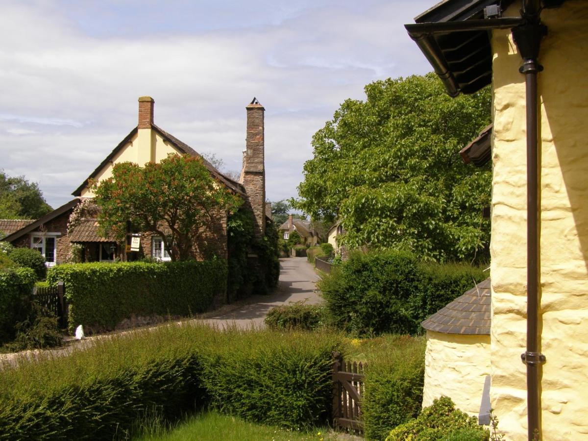 Tudor Cottage Bossington Экстерьер фото